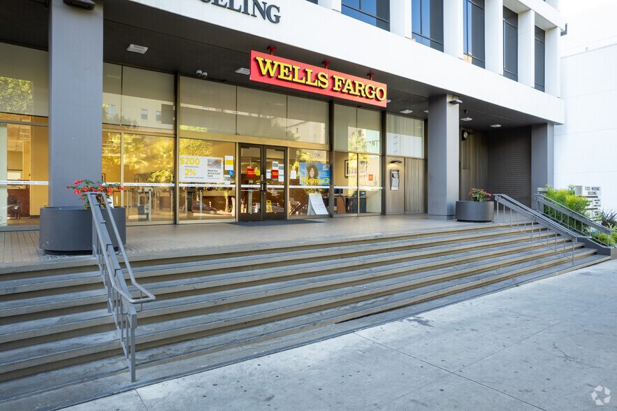 1200 Wilshire Blvd, Los Angeles, CA à louer - Photo du bâtiment - Image 3 de 13