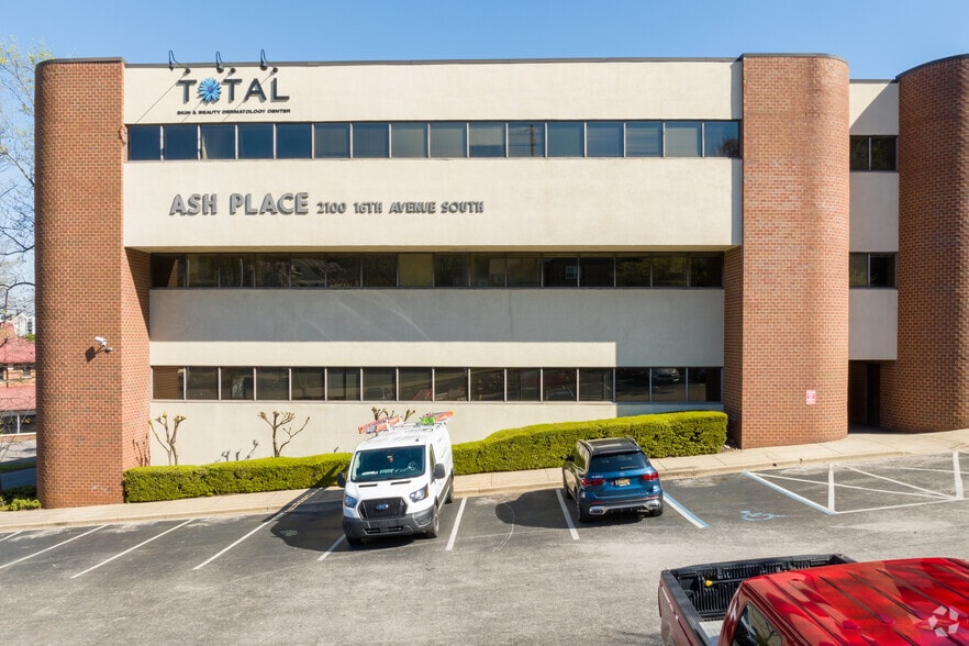 2100 16th Ave S, Birmingham, AL for lease - Building Photo - Image 2 of 4