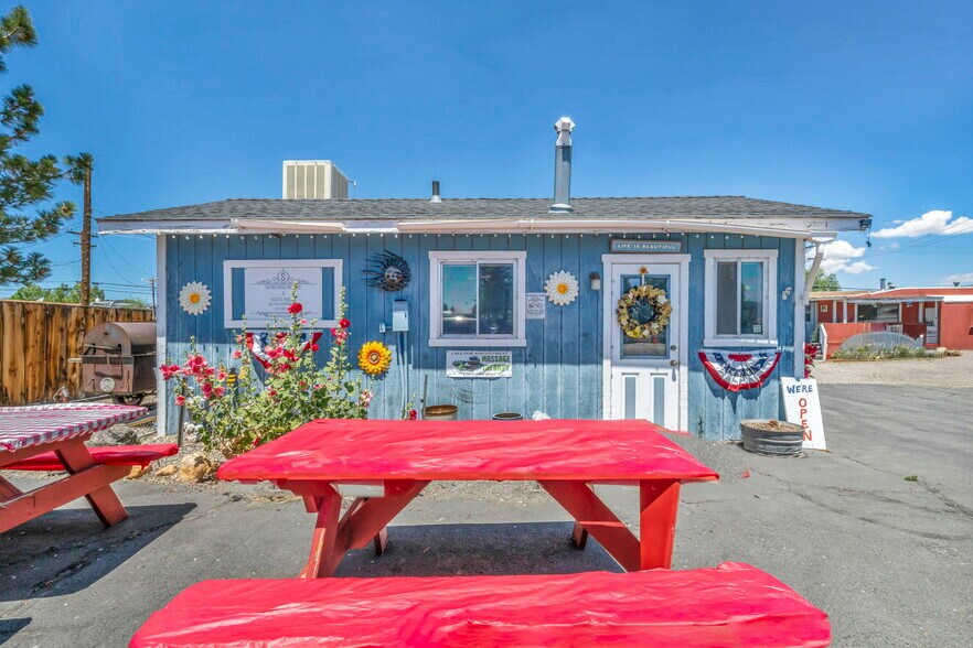 198 Main St, Bridgeport, CA à vendre - Photo principale - Image 1 de 98