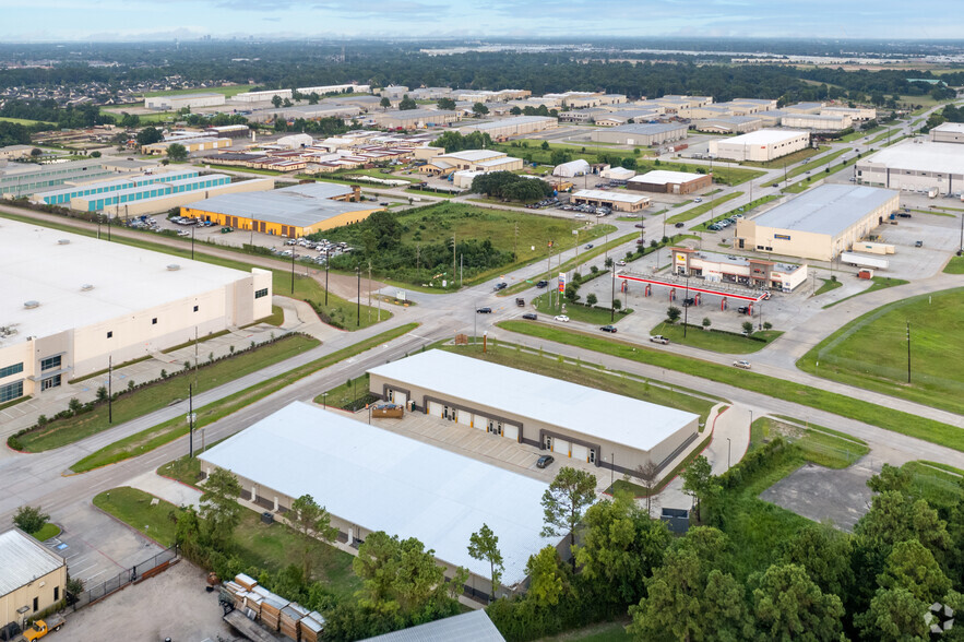 12155 Cutten Rd, Houston, TX for lease - Aerial - Image 2 of 17