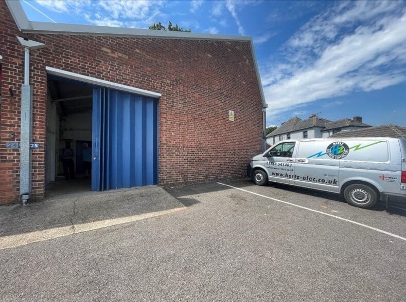 Lythalls Ln, Coventry for lease - Building Photo - Image 1 of 4
