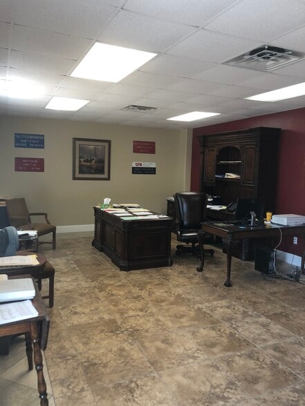 54012 US-290 BUS Fwy, Hempstead, TX for sale - Building Photo - Image 3 of 9