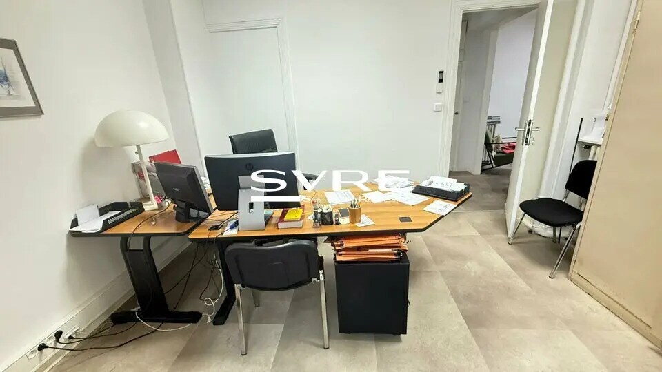 Bureau dans Marseille à louer - Photo du bâtiment - Image 2 de 13