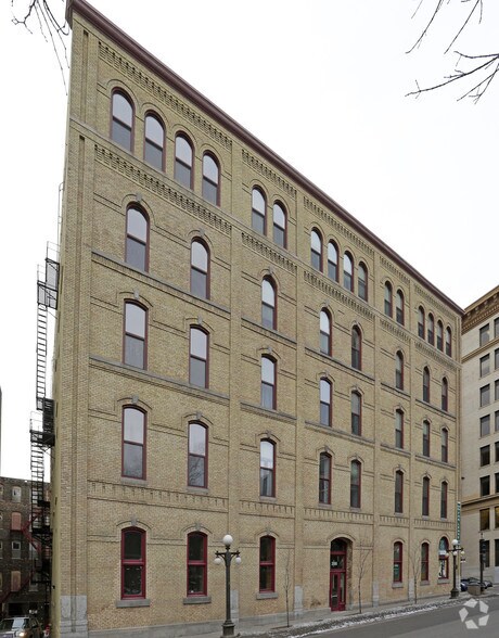 350 Sibley St, Saint Paul, MN à louer - Photo du bâtiment - Image 2 de 42