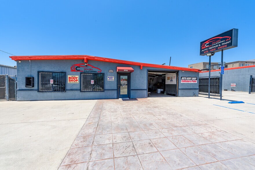 630 Grand Ave, Spring Valley, CA à vendre - Photo du bâtiment - Image 2 de 19
