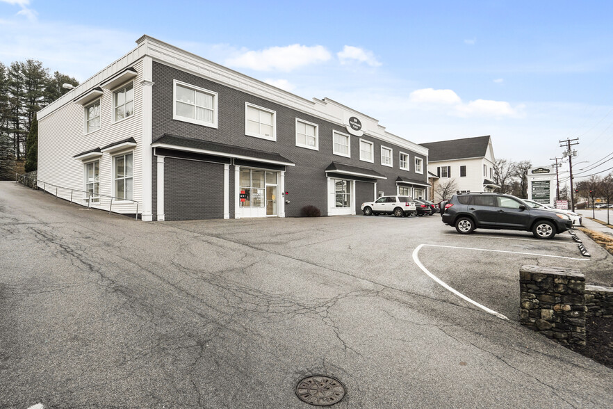 320 Robinson Ave, Newburgh, NY for lease - Building Photo - Image 2 of 6