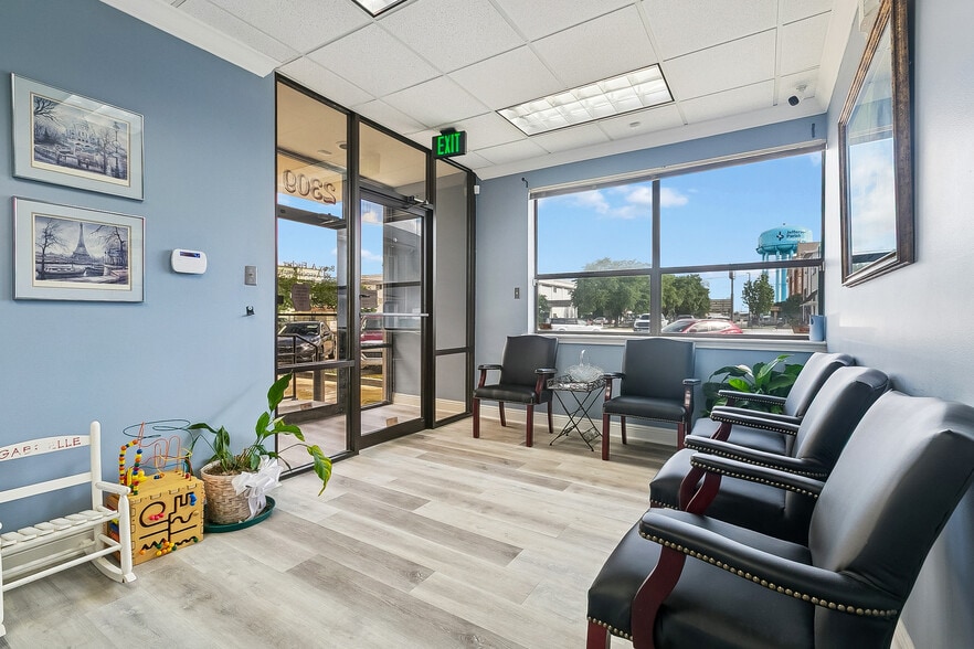 2309 N Hullen St, Metairie, LA for sale - Lobby - Image 3 of 33