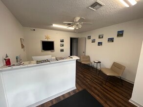 12155 Metro Pky, Fort Myers, FL à louer Photo intérieure- Image 2 de 20