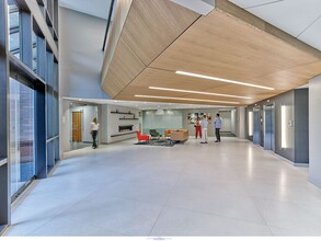 100 Berwyn Park, Berwyn, PA for lease Interior Photo- Image 1 of 9