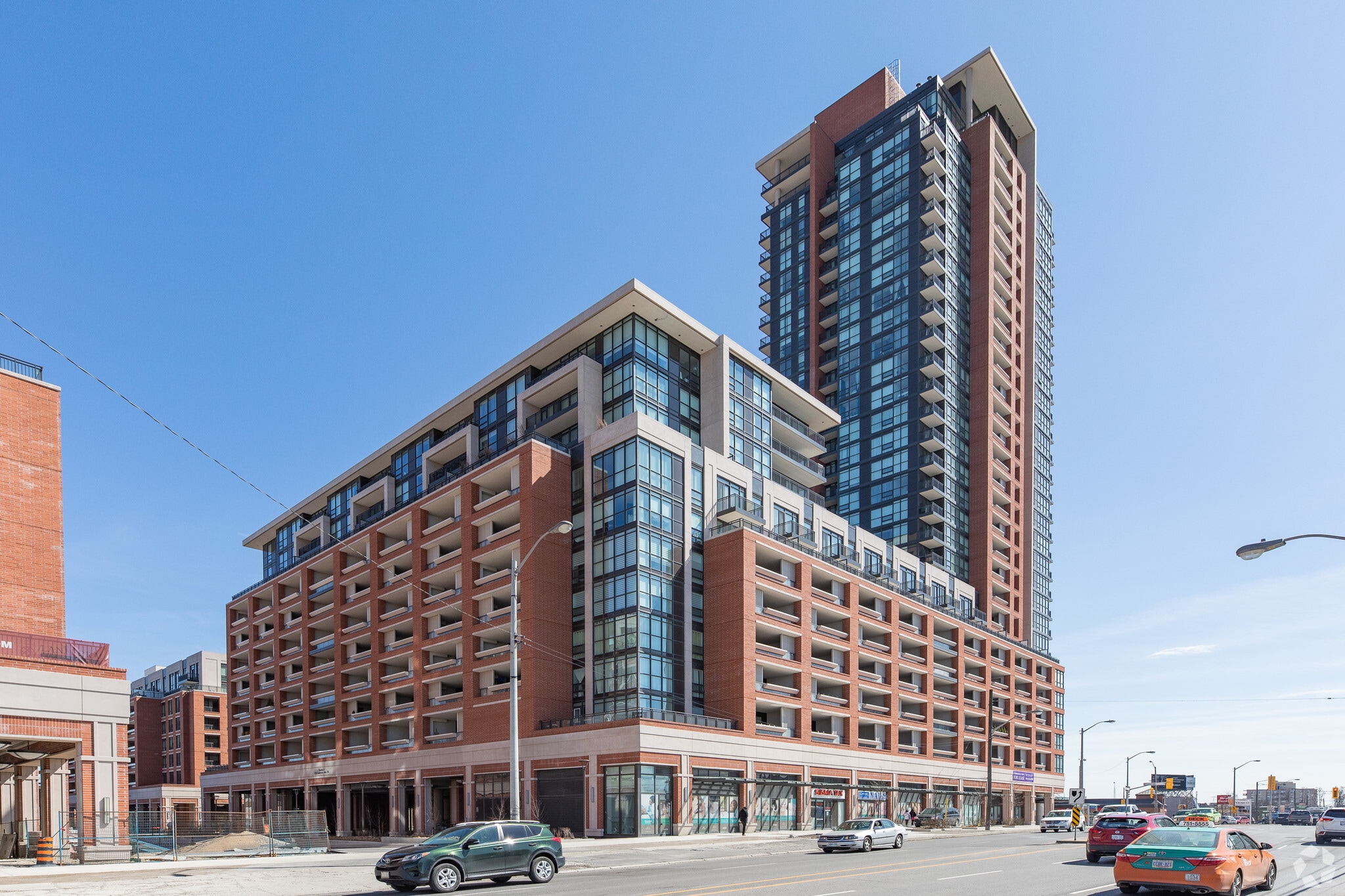 812-830 Lawrence Ave W, Toronto, ON for sale Primary Photo- Image 1 of 1