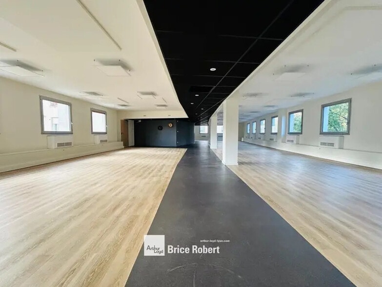 3-6 Place Charles Hernu, Villeurbanne for lease - Building Photo - Image 3 of 17