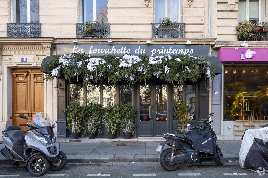 30 Rue Du Printemps, Paris à louer - Photo du bâtiment - Image 2 de 4