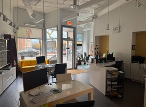 2200-2224 N Clark St, Chicago, IL à louer Photo du bâtiment- Image 2 de 5