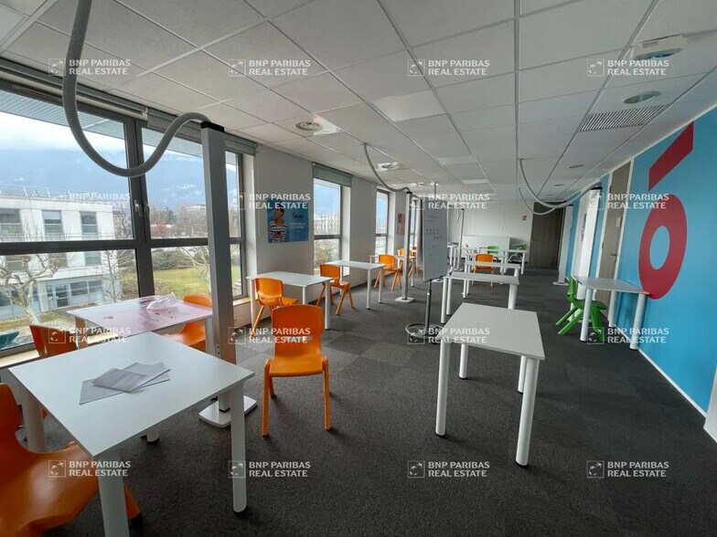 Bureau dans Grenoble à louer - Photo intérieure - Image 2 de 10