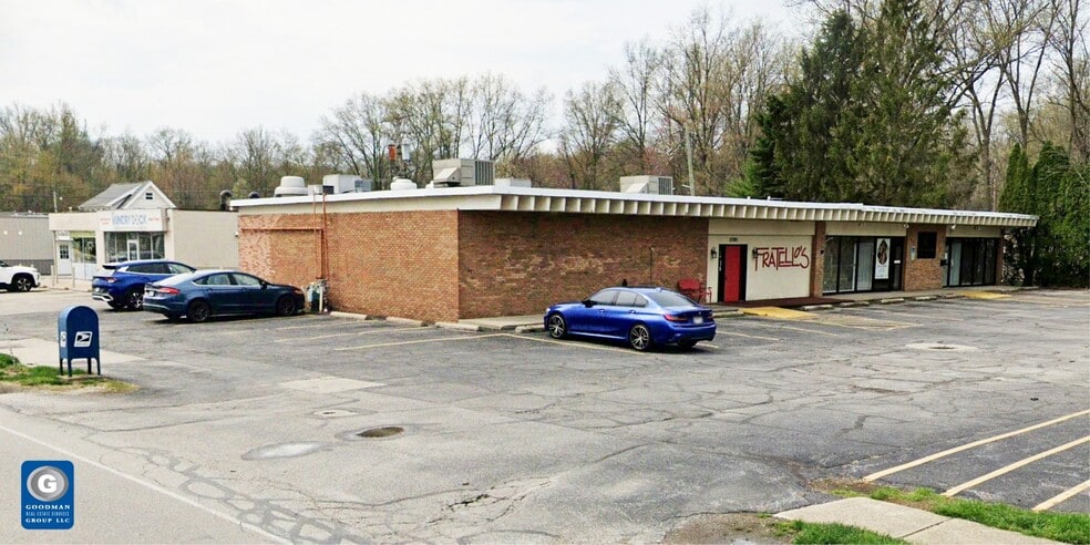 Avon Lake Multi-Tenant Portfolio portfolio of 2 properties for sale on LoopNet.ca - Building Photo - Image 2 of 5