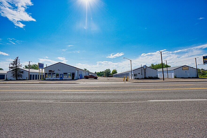 4206 N College Dr, Cheyenne, WY à louer - Photo principale - Image 1 de 3
