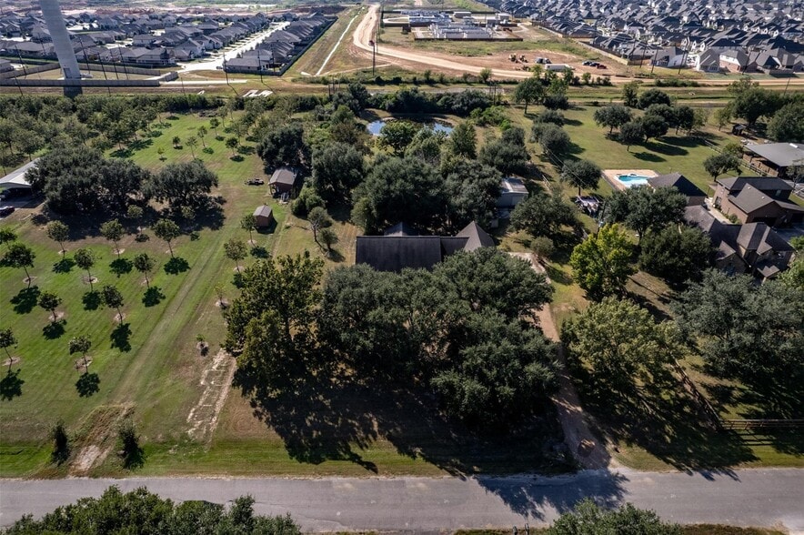 10403 W Hidden Lake Ln, Richmond, TX for sale - Aerial - Image 3 of 6