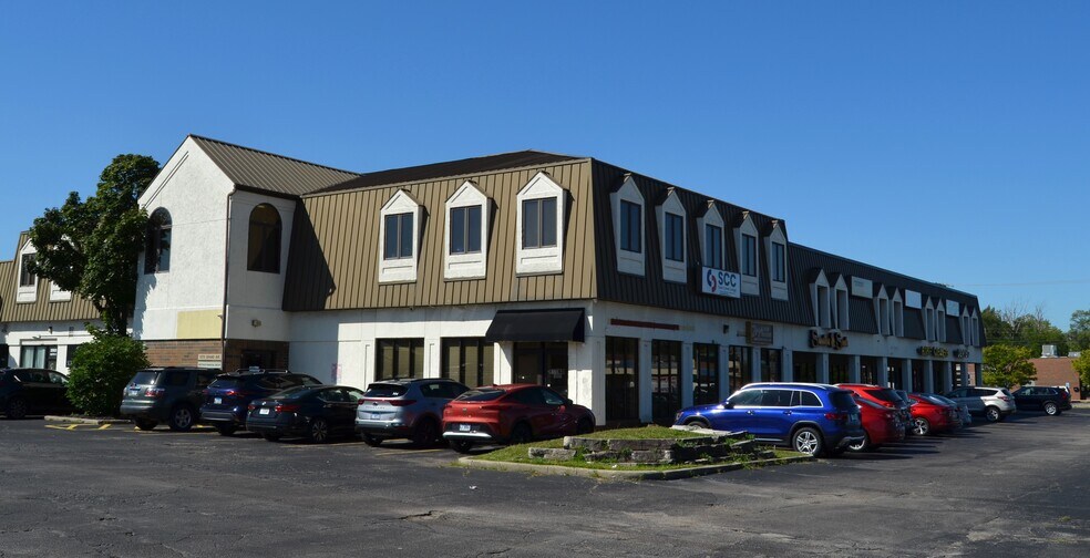 3545-3575 Grand Ave, Gurnee, IL à louer - Photo du bâtiment - Image 3 de 11