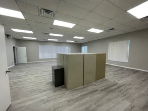 503 N Orlando Ave, Cocoa Beach, FL for lease Building Photo- Image 2 of 3