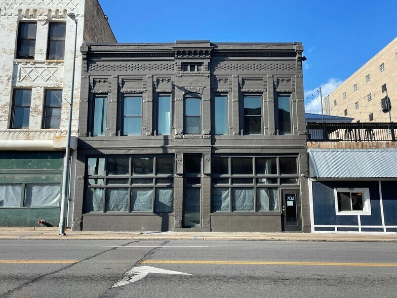 706 Monroe St, Toledo, OH à vendre - Photo du bâtiment - Image 1 de 1