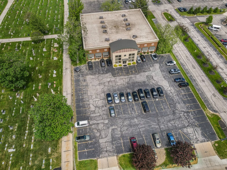 32875 Solon Rd, Solon, OH for lease - Building Photo - Image 3 of 58