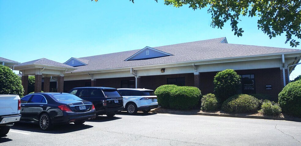 107-109 Osigian Blvd, Warner Robins, GA à louer - Photo du bâtiment - Image 2 de 6