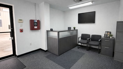 13408 Redfish Ln, Stafford, TX à louer Photo intérieure- Image 2 de 4