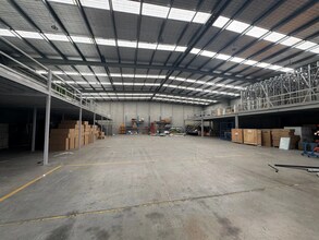 22 Viewtech Pl, Rowville for lease Interior Photo- Image 2 of 6
