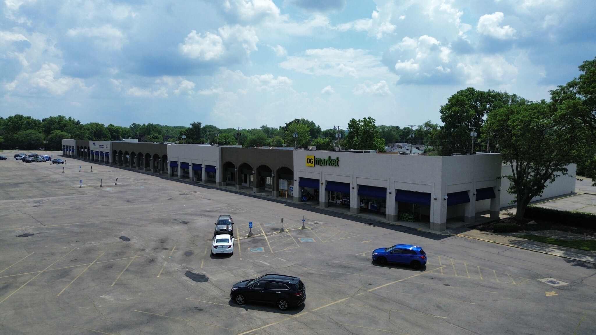 1200-1288 N Broad St, Fairborn, OH for lease Building Photo- Image 1 of 11