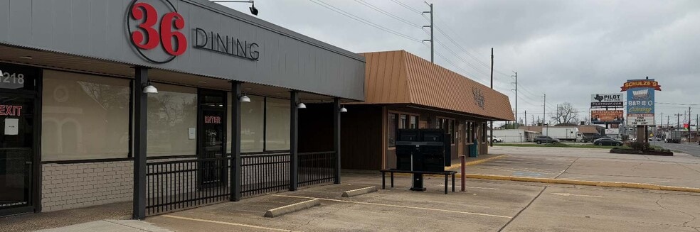 Schulze Bar-B-Que portefeuille de 3 propriétés à vendre sur LoopNet.ca - Photo du bâtiment - Image 3 de 5