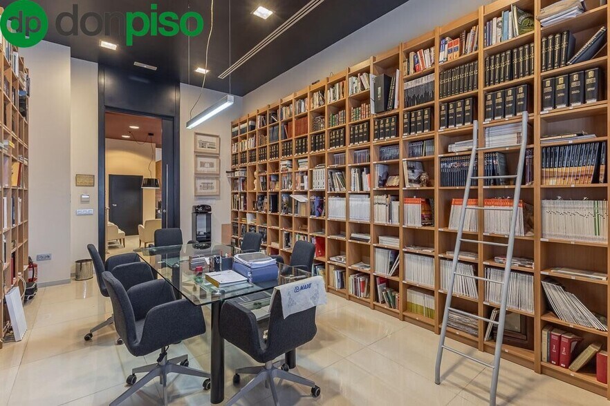 Calle Curro Cuchares, 16, Granada, Granada for sale - Building Photo - Image 3 of 34