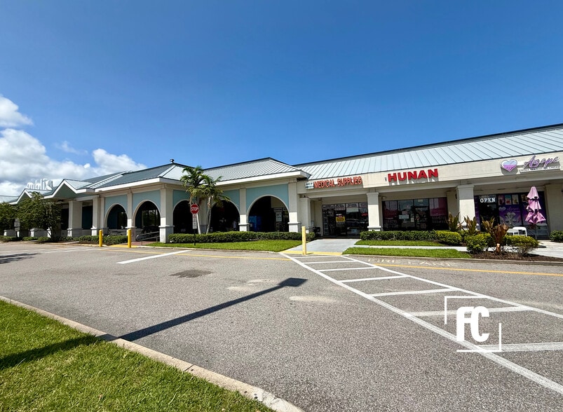 9000-9164 S Federal Hwy, Port Saint Lucie, FL for lease - Building Photo - Image 2 of 27