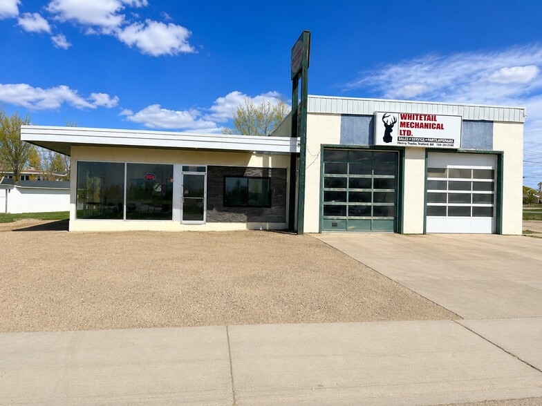 5003 50 St, Mundare, AB for sale - Building Photo - Image 1 of 7