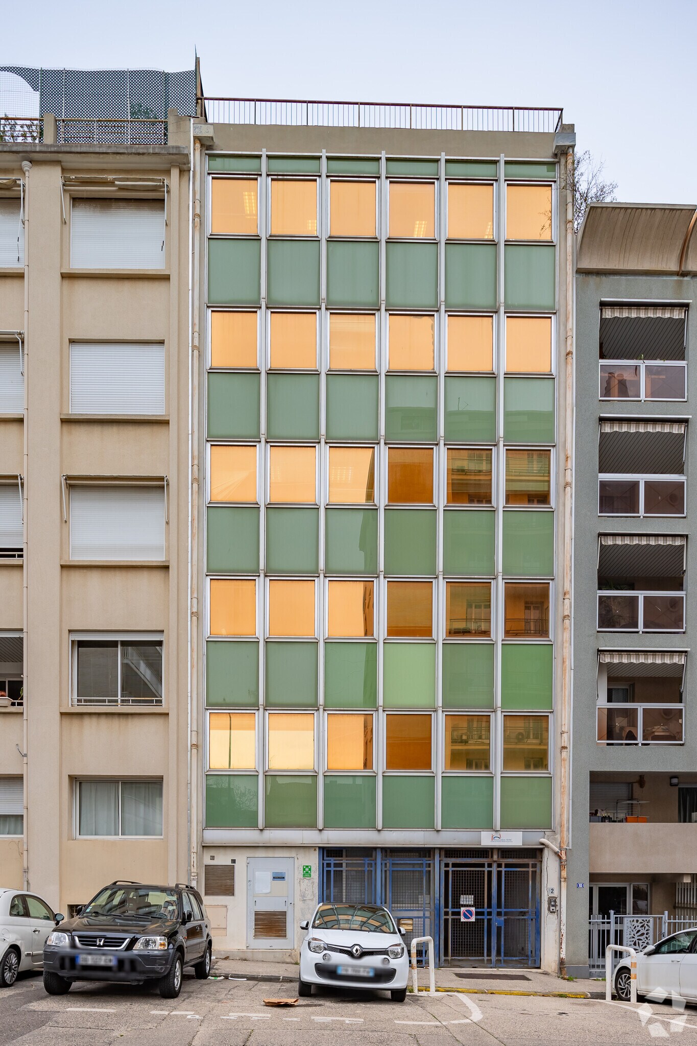 Office in Marseille for sale Primary Photo- Image 1 of 3