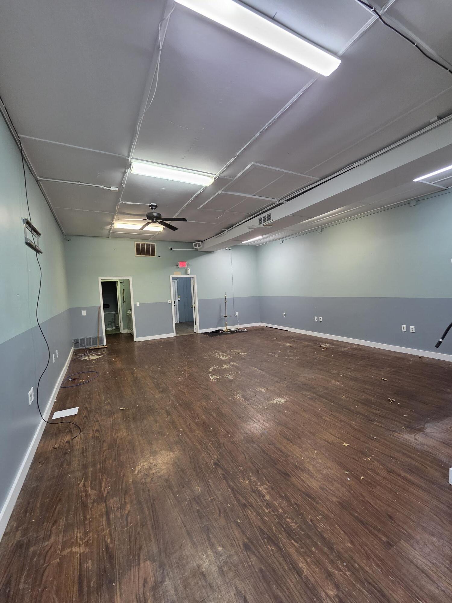 11-23 Bannard St, Freehold, NJ for lease Interior Photo- Image 1 of 23