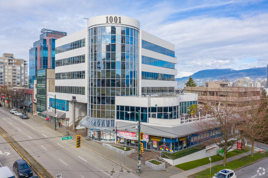 1001 W Broadway, Vancouver, BC for lease - Primary Photo - Image 1 of 6