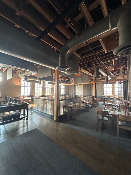 13205 NE 175th St, Woodinville, WA à louer - Photo du bâtiment - Image 2 de 5