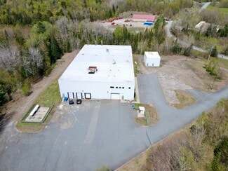 Plus de détails pour 1227 Industrial Pky, Saint Johnsbury, VT - Industriel à vendre