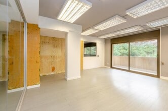 Office in L'Hospitalet de Llobregat, Barcelona for lease Interior Photo- Image 2 of 31
