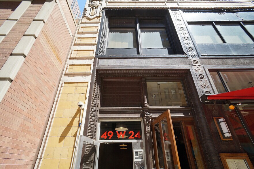 49 W 24th St, New York, NY à louer - Photo du bâtiment - Image 3 de 32