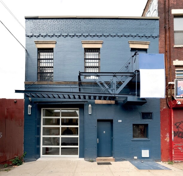 259 E 134th St, Bronx, NY for lease - Building Photo - Image 1 of 3