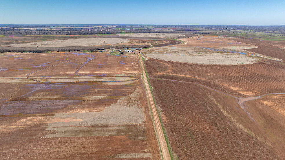 3168 Hyde Lake Rd, Bennington, OK for sale - Primary Photo - Image 1 of 43