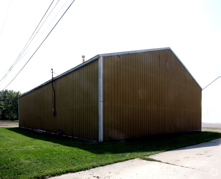 3830 S Meeker Ave, Muncie, IN à vendre - Photo du bâtiment - Image 2 de 2