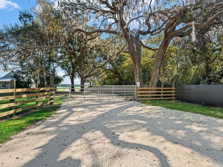 County Road 635, Bushnell, FL for sale - Primary Photo - Image 3 of 7