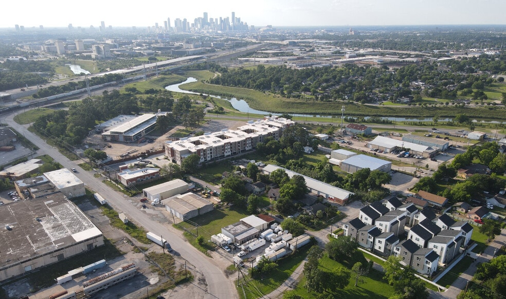 3191 Produce Row, Houston, TX à louer - Photo du bâtiment - Image 2 de 6