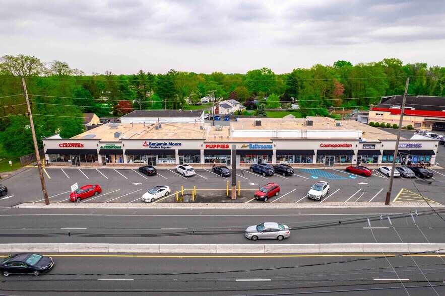 1835 State Route 35, Middletown, NJ for lease - Building Photo - Image 3 of 15