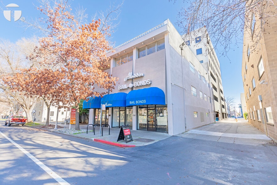 713-715 9th St, Sacramento, CA à vendre - Photo du bâtiment - Image 2 de 15