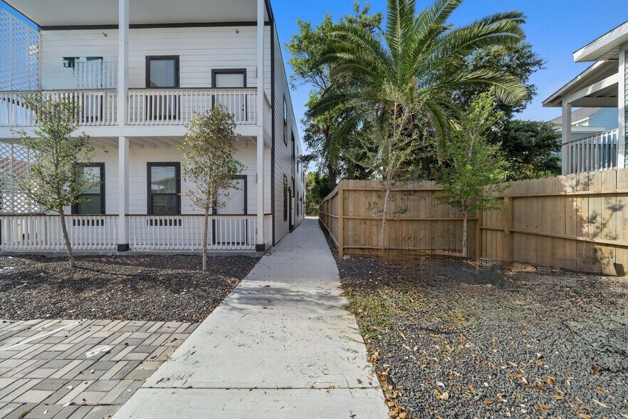 920 Avenue L, Galveston, TX à vendre - Photo du bâtiment - Image 2 de 20