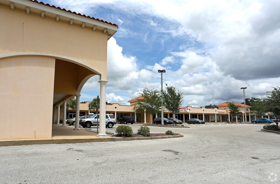 2800 N Macdill Ave, Tampa, FL à louer - Photo du bâtiment - Image 2 de 5