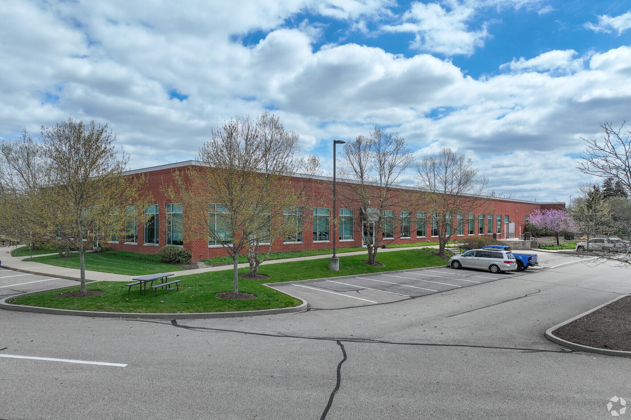 40 Pennwood Pl, Warrendale, PA à vendre Photo du bâtiment- Image 1 de 1